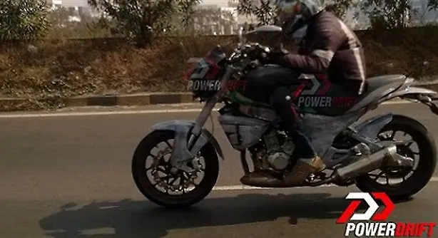 Mahindra Mojo spied testing in Pune Mahindra Mojo spied testing in Pune