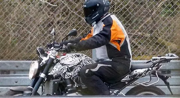 All-new 2015 BMW R1200R spied All-new 2015 BMW R1200R spied