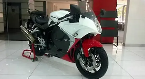 Hyosung GT250R now in GT650R clothes Hyosung GT250R now in GT650R clothes