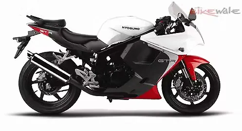 DSK Hyosung launches the GT250R in a new avatar DSK Hyosung launches the GT250R in a new avatar