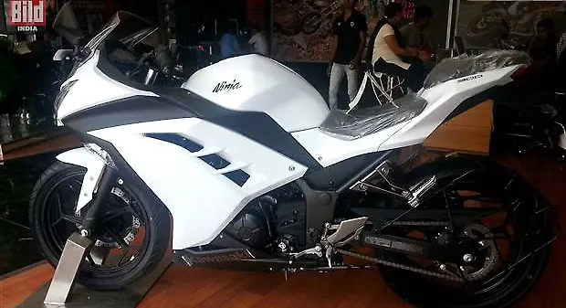 Kawasaki Ninja 300 reaches dealerships; launch on April 10 Kawasaki Ninja 300 reaches dealerships; launch on April 10