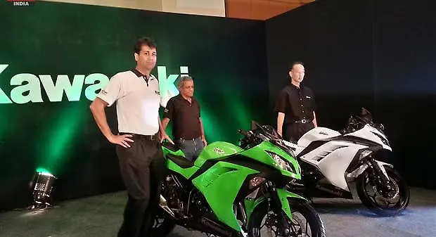 Bajaj launches the Kawasaki Ninja 300 for Rs 3.5 lakh Bajaj launches the Kawasaki Ninja 300 for Rs 3.5 lakh