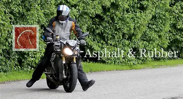 Street fighter version of the BMW S1000RR spied testing again Street fighter version of the BMW S1000RR spied testing again