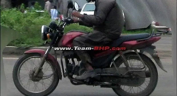 Budget variant of the Mahindra Pantero spied testing near Pune Budget variant of the Mahindra Pantero spied testing near Pune