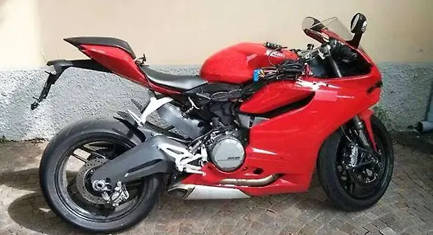 Ducati Panigale 899 Superbike spied in Italy Ducati Panigale 899 Superbike spied in Italy