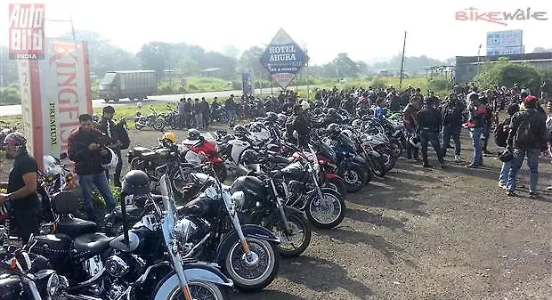 400 bikers participate in Mumbai Chai & Pakoda Ride 400 bikers participate in Mumbai Chai & Pakoda Ride