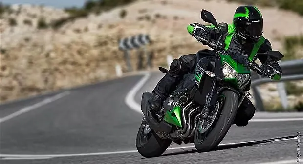 Scoop: Kawasaki Z800 to be launched in India in early 2014 Scoop: Kawasaki Z800 to be launched in India in early 2014
