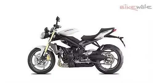 Triumph Street Triple and Speed Triple launched in India for Rs 7.4 lakh and Rs 10.4 lakh Triumph Street Triple and Speed Triple launched in India for Rs 7.4 lakh and Rs 10.4 lakh