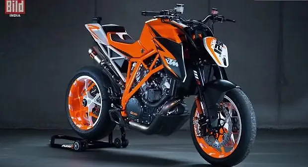 KTM Super Duke 1290 is ultimate hooligan KTM Super Duke 1290 is ultimate hooligan