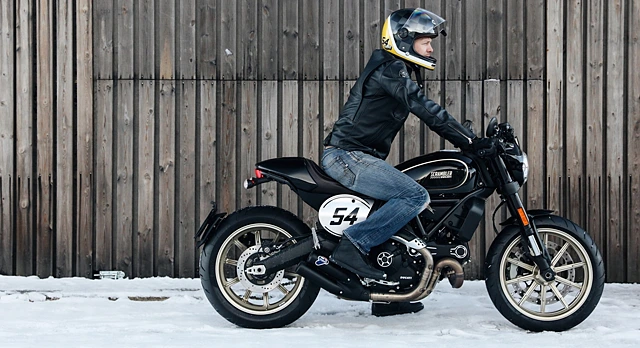 Ducati Scrambler Café Racer photo gallery