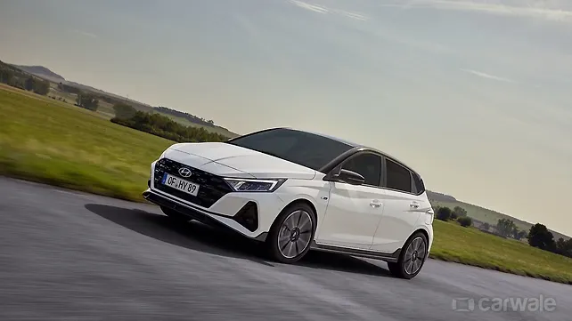 Hyundai i20 Левая передняя три четверти Hyundai i20 Левая передняя три четверти
