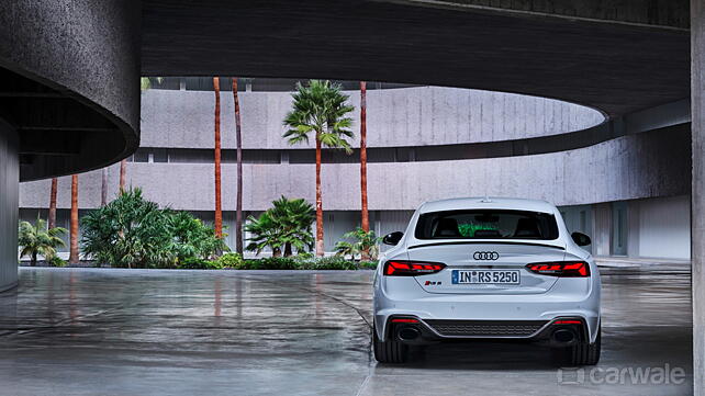 Rear image of Audi RS5