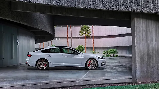 Audi RS5 Right view Audi RS5 Right view