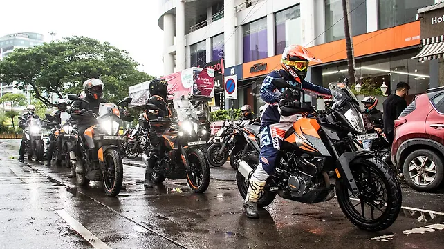 KTM 390 Adventure: Pro Experience 