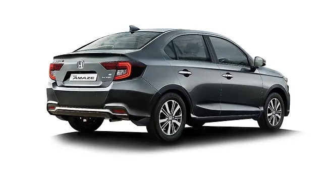 Rear right three quarters Rear right three quarters