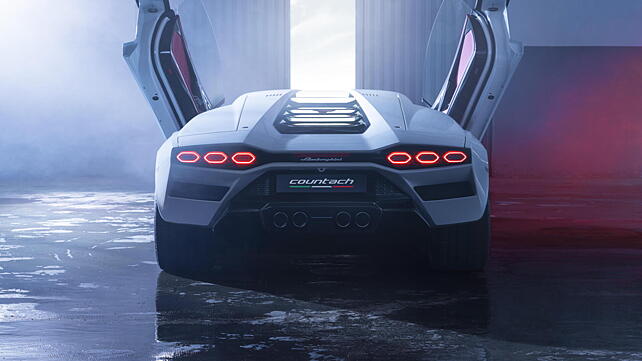 Lamborghini вид сзади