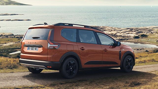 Dacia Jogger is the new seven-seat Renault Duster MPV - CarWale