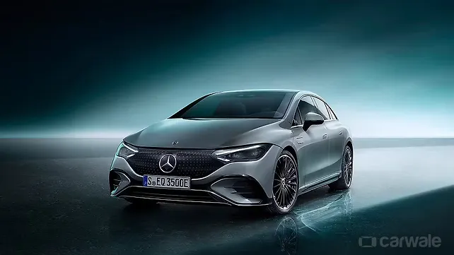 Mercedes-Benz EQS Левая передняя на три четверти Mercedes-Benz EQS Левая передняя на три четверти