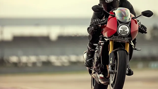 Triumph Speed Triple 1200RR Front View Triumph Speed Triple 1200RR Front View