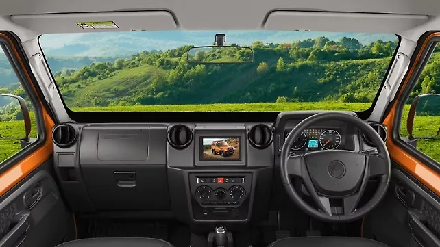 Новая приборная панель Force Motors Gurkha Новая приборная панель Force Motors Gurkha