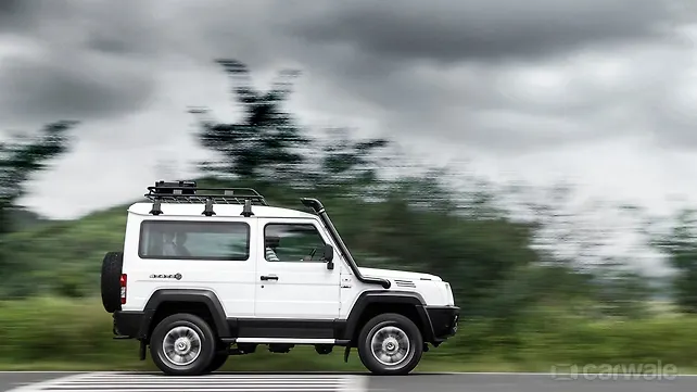 Force Motors Gurkha Новый вид слева Вид слева