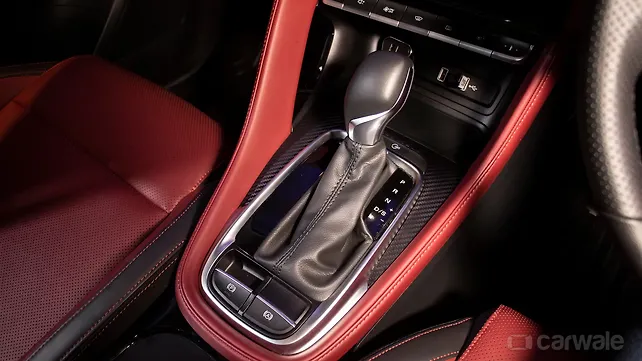 Gear Shifter/Gear Shifter Stalk Gear Shifter/Gear Shifter Stalk