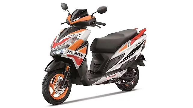 Suzuki Avenis 125 Left Side View Suzuki Avenis 125 Left Side View