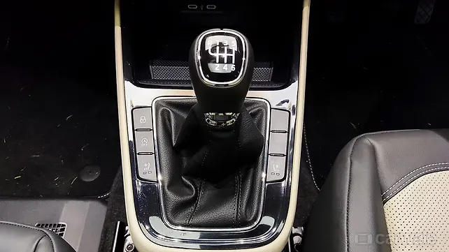 Skoda Slavia Gear Shifter/Gear Shifter Stalk Gear Shifter/Gear Shifter Stalk