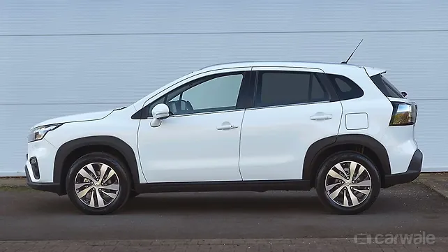 Maruti Suzuki S-Cross, вид слева Maruti Suzuki S-Cross, вид слева