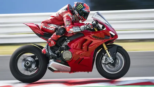 Ducati Panigale V4 action Ducati Panigale V4 action