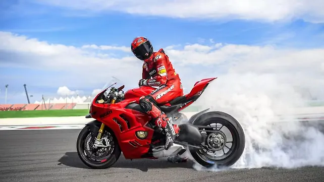 Ducati Panigale V4 action Ducati Panigale V4 action
