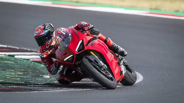 Ducati Panigale V4 action