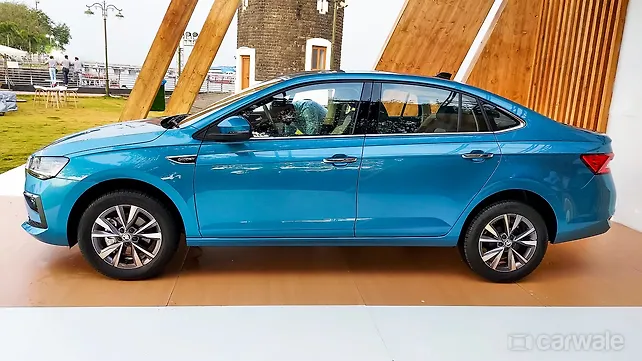 Skoda Slavia, вид слева Skoda Slavia, вид слева