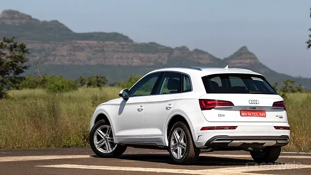 Audi Q5 правая задняя три четверти Правые задние три четверти
