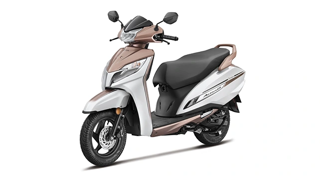 Yamaha Aerox 155 Left side view Yamaha Aerox 155 Left side view