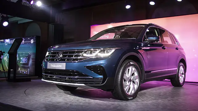 Volkswagen Tiguan Left Front Three Quarter Volkswagen Tiguan Left Front Three Quarter