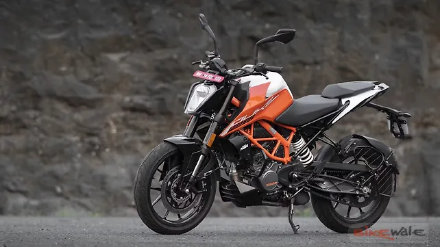 KTM 125 Duke Left Side View KTM 125 Duke Left Side View