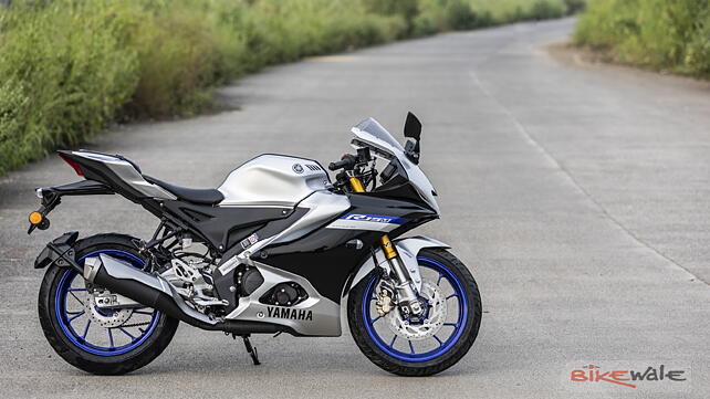 Yamaha YZF R15 V4 Right Side View