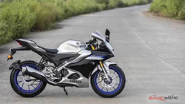 Yamaha YZF R15 V4 Right Side View Yamaha YZF R15 V4 Right Side View