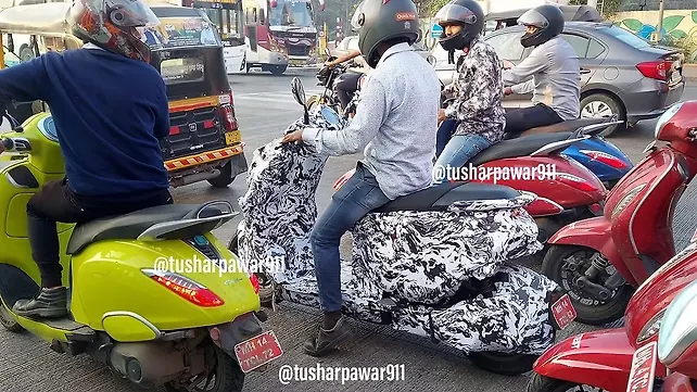 Bajaj Chetak action