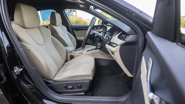 Skoda Octavia Front Row Seats Skoda Octavia Front Row Seats