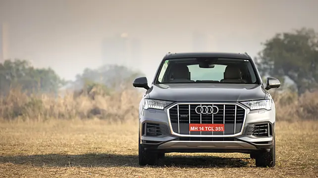 Audi Q7 Facelift Front View Audi Q7 Facelift Front View