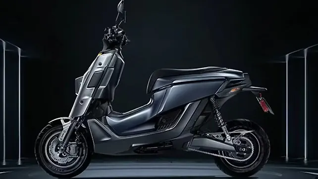 Yamaha Left Side View Yamaha Left Side View
