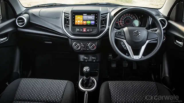 Приборная панель Maruti Suzuki Celerio Приборная панель Maruti Suzuki Celerio