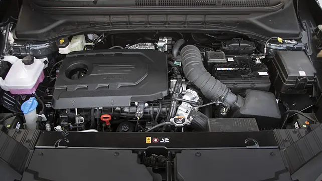 Kia Carens Engine Shot Kia Carens Engine Shot