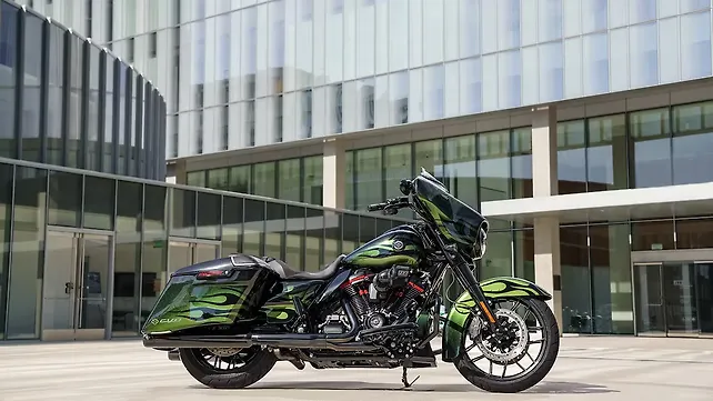 Harley-Davidson Right Side View Harley-Davidson Right Side View