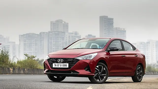 Hyundai Alcazar Left Front Three Quarter Hyundai Alcazar Left Front Three Quarter
