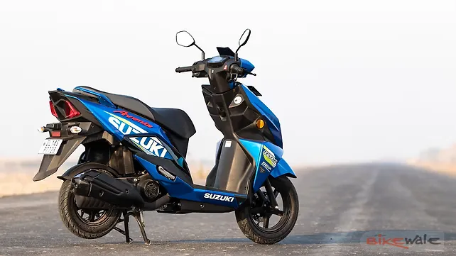 Suzuki Avenis 125 Right Rear Three Quarter Suzuki Avenis 125 Right Rear Three Quarter