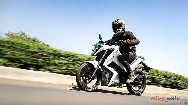 Bajaj Pulsar F250 left side view Bajaj Pulsar F250 left side view