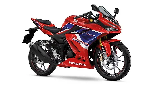 Bajaj Pulsar F250 right side view Bajaj Pulsar F250 right side view